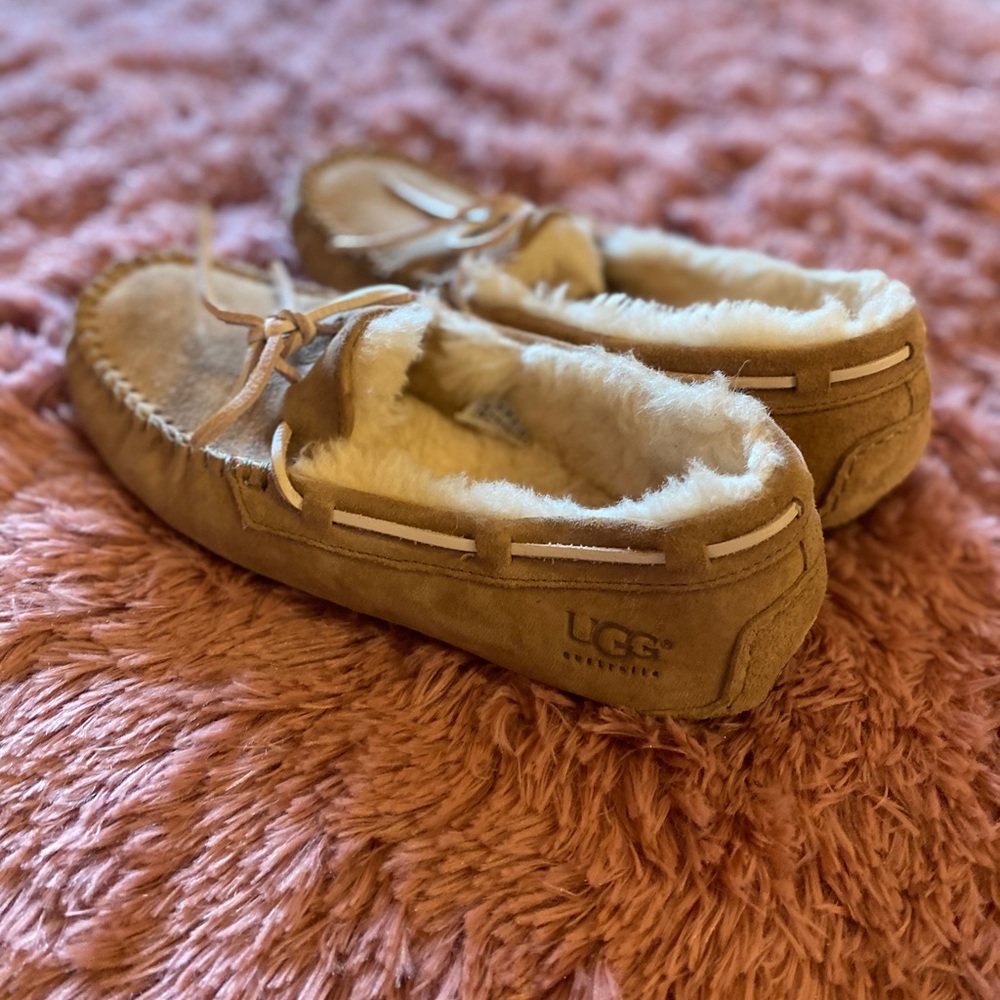 COPY - Ugg slippers